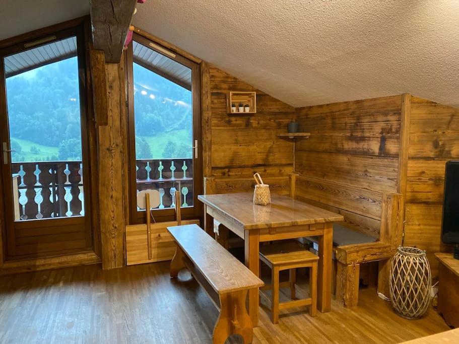 Joli appartement type chalet : balcon et belle vue Abondance Extérieur photo